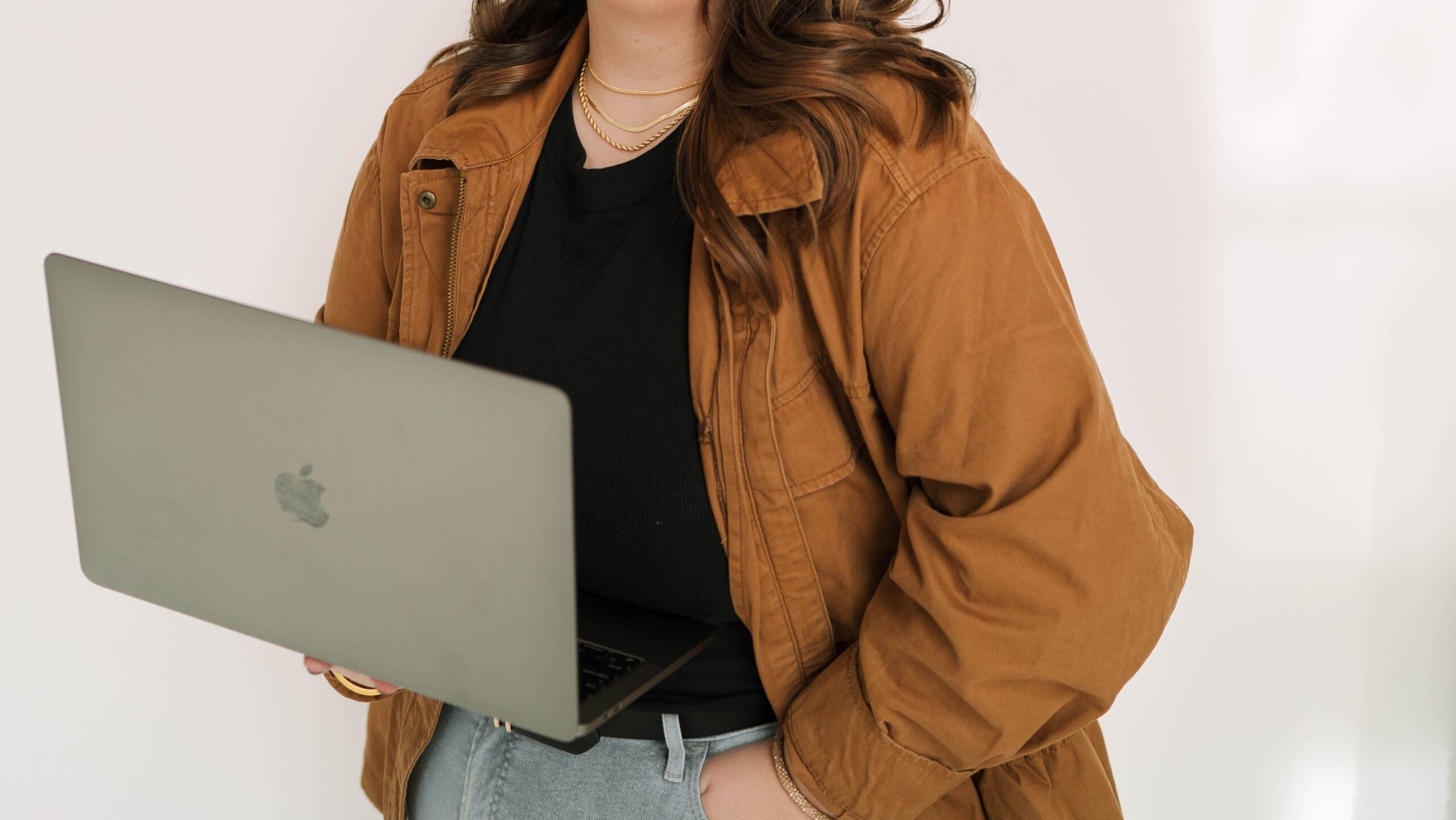 5 Reasons Your Business Needs an Online Business Manager